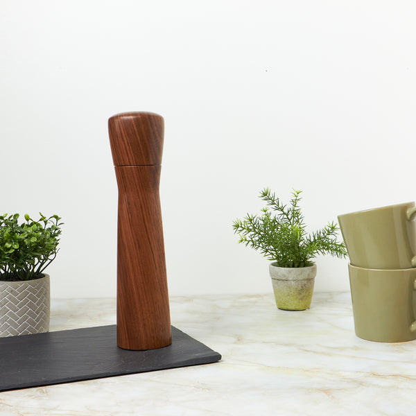 Large Walnut Salt & Pepper Mills